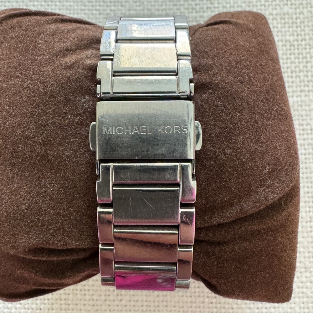 Michael Kors Womens Silver Crystal Accent Chronograph Watch MK5353 - Picture 5 of 11